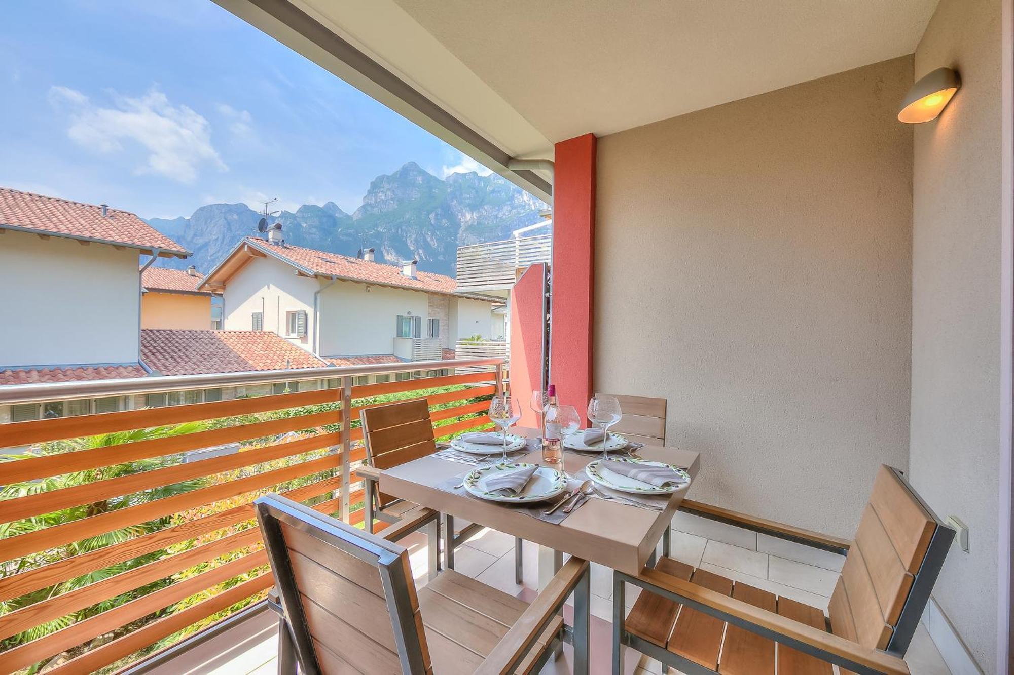 Casa Margherita Few Minutes From Lake - Happy Rentals Riva del Garda Luaran gambar
